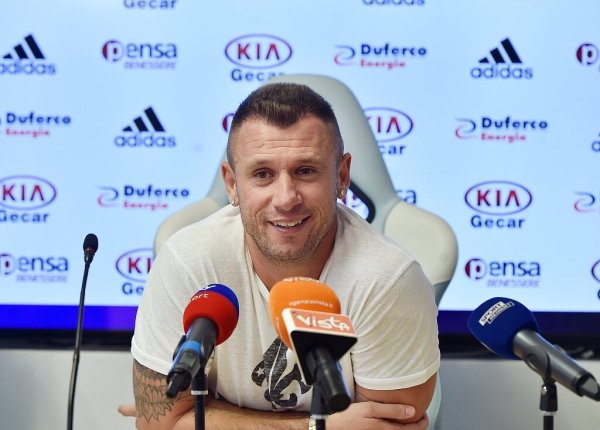 卡萨诺：阿莱格里不会在米兰有历久将来，我不认为他们能进前四